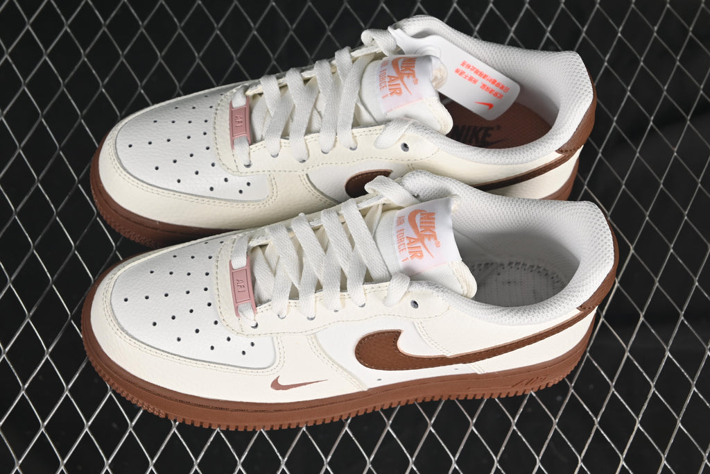 Nike Air Force 1 ’07 Low Ivory Flame