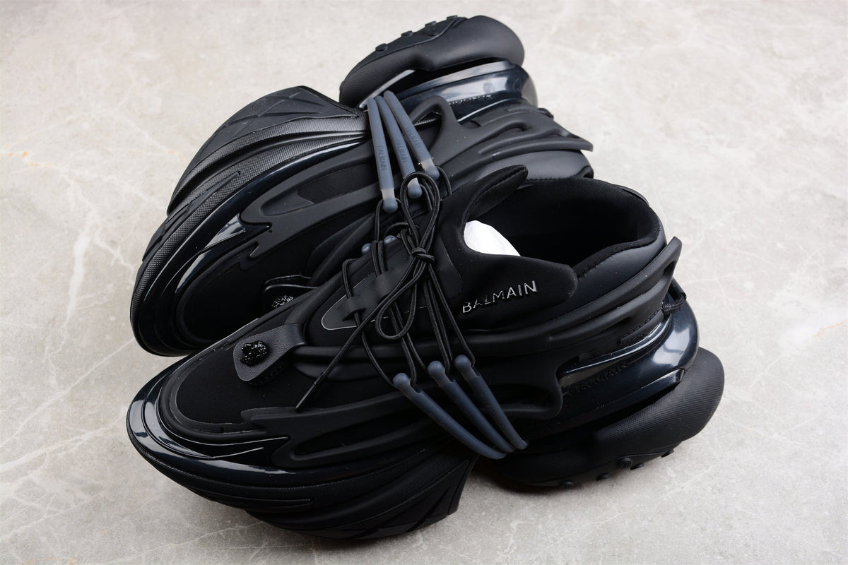 Balmain B-Runner Sneakers Triple Black, Luxus im monochromen Future-Design