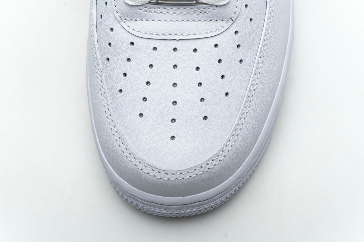 Nike Air Force 1 Low Triple White, one