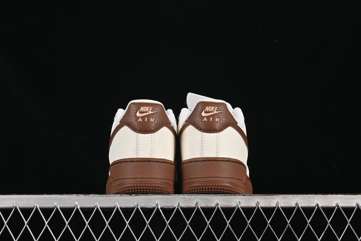 Nike Air Force 1 ’07 Low Ivory Flame