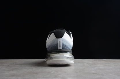 Nike Air Max 2017 in the Black/White-Dark Grey gradient