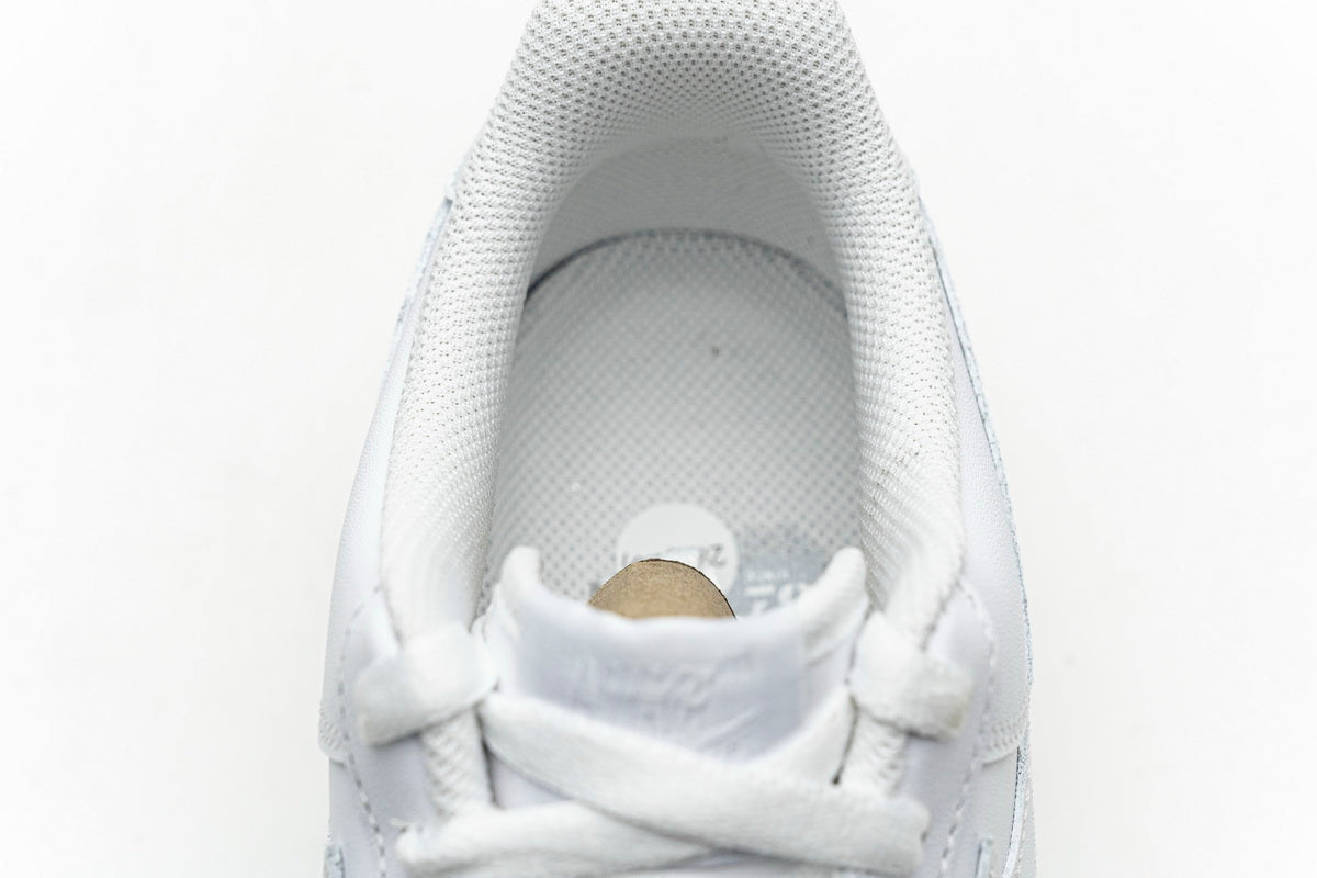Nike Air Force 1 ’07, White