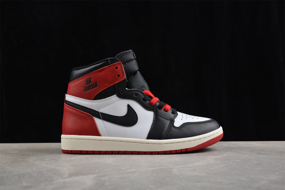 Air Jordan 1 Retro High OG, Black Toe Bred Edition