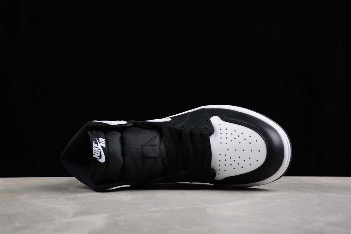 Air Jordan 1 High OG Reverse Panda