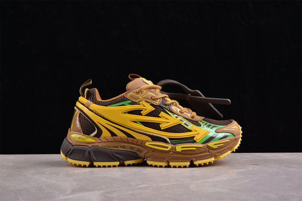 Off-White™ x Nike Terra Forma in einem gelb-braun-grün-