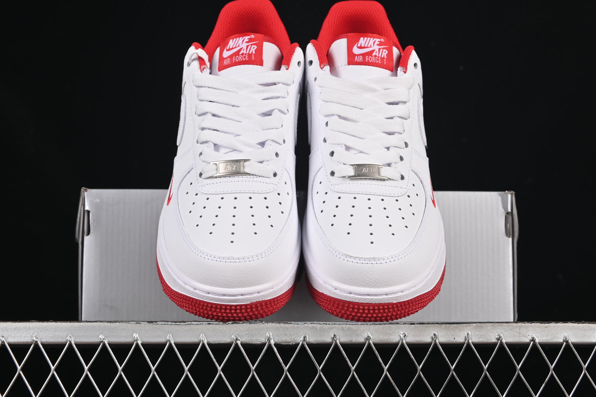 Nike Air Force 1 ’07 Low University Red Outline