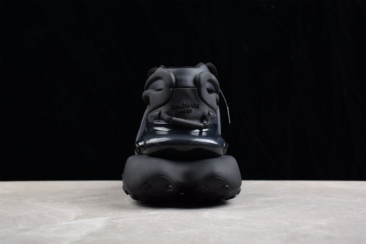Balmain B-Runner Sneakers Triple Black, Luxus im monochromen Future-Design