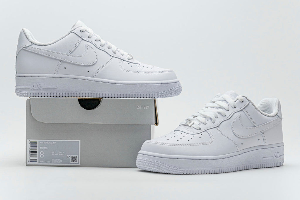 Nike Air Force 1 ’07, White