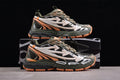 Off-White™ x Nike Zoom Vomero 5, Olivgrün/Orange/Weiß: Die Fusion aus Funktionalität, Design und Streetwear-Rebellion