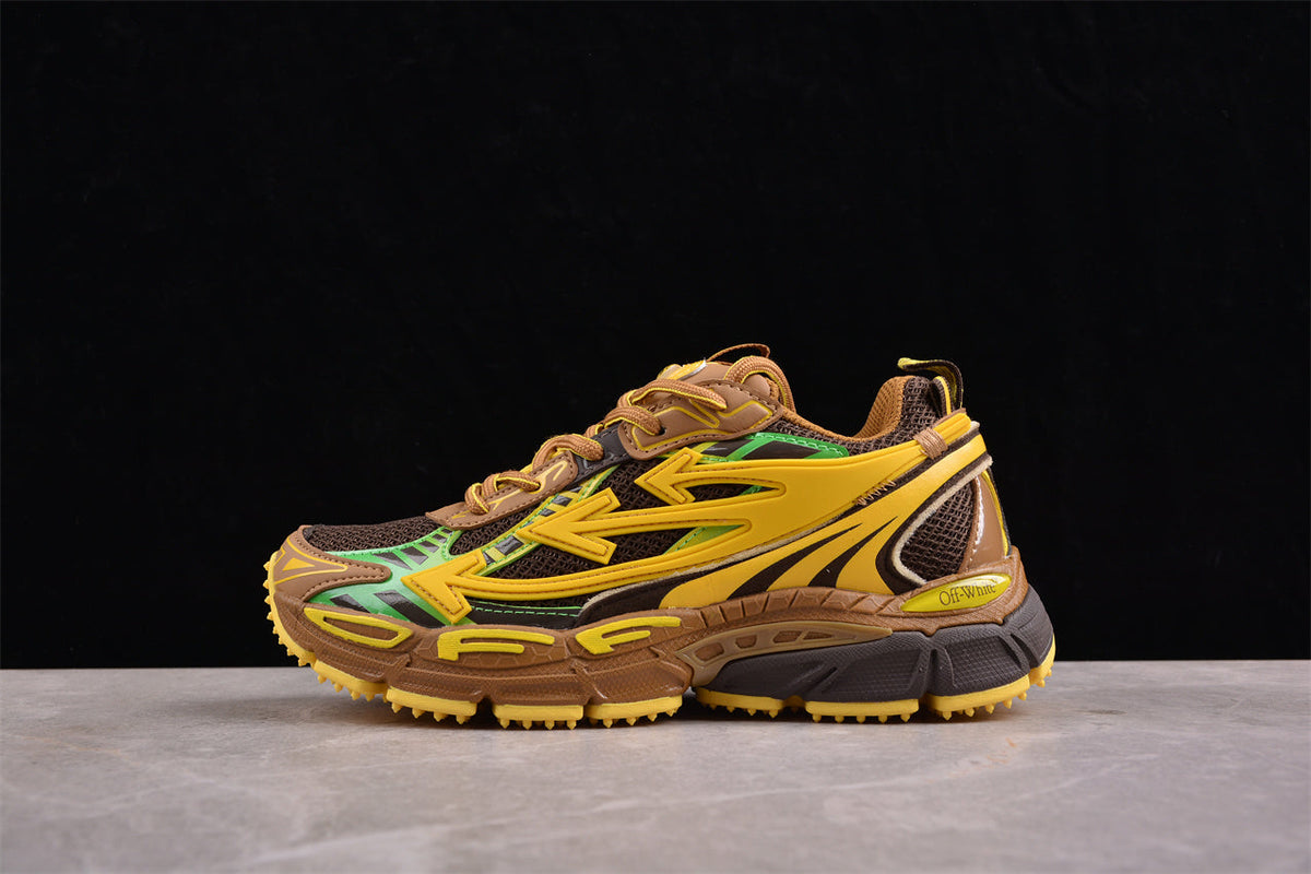 Off-White™ x Nike Terra Forma in einem gelb-braun-grün-