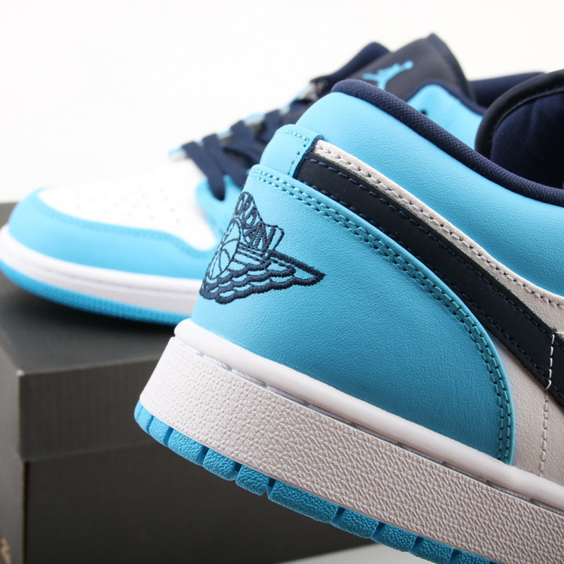 Air Jordan 1 Low “UNC” (University Blue).