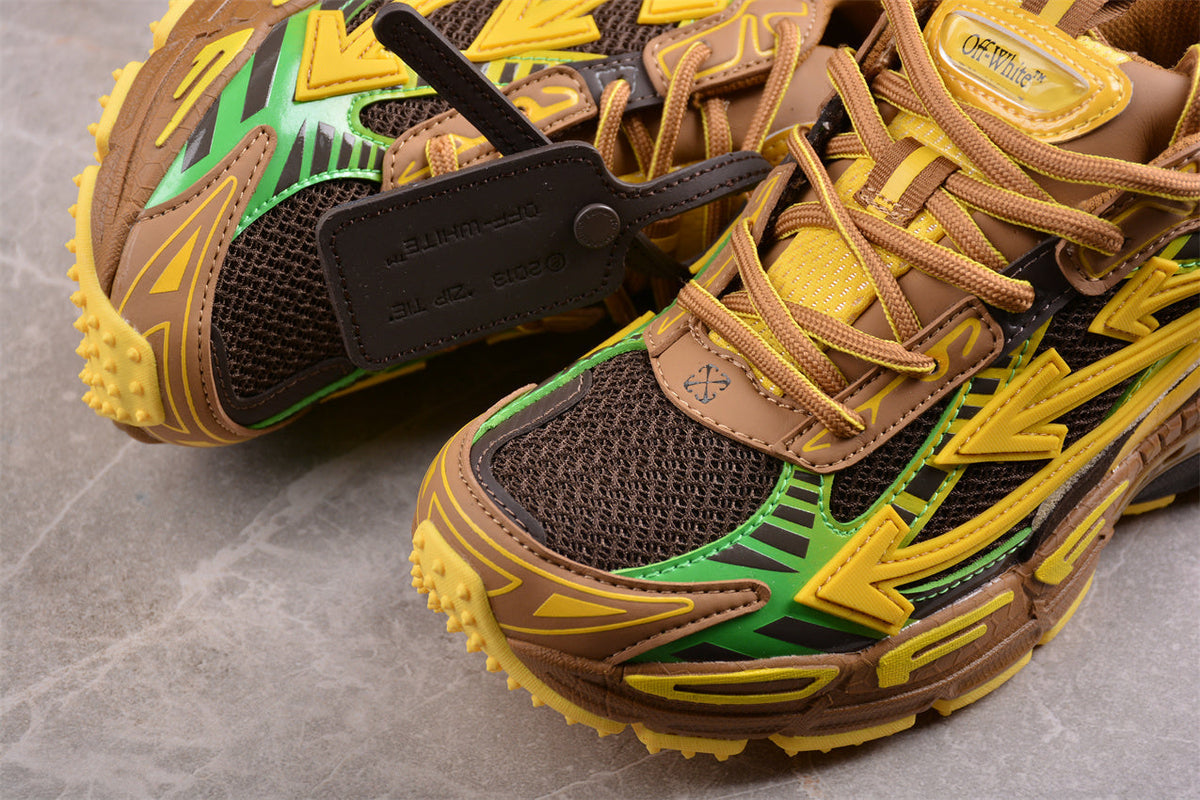 Off-White™ x Nike Terra Forma in einem gelb-braun-grün-