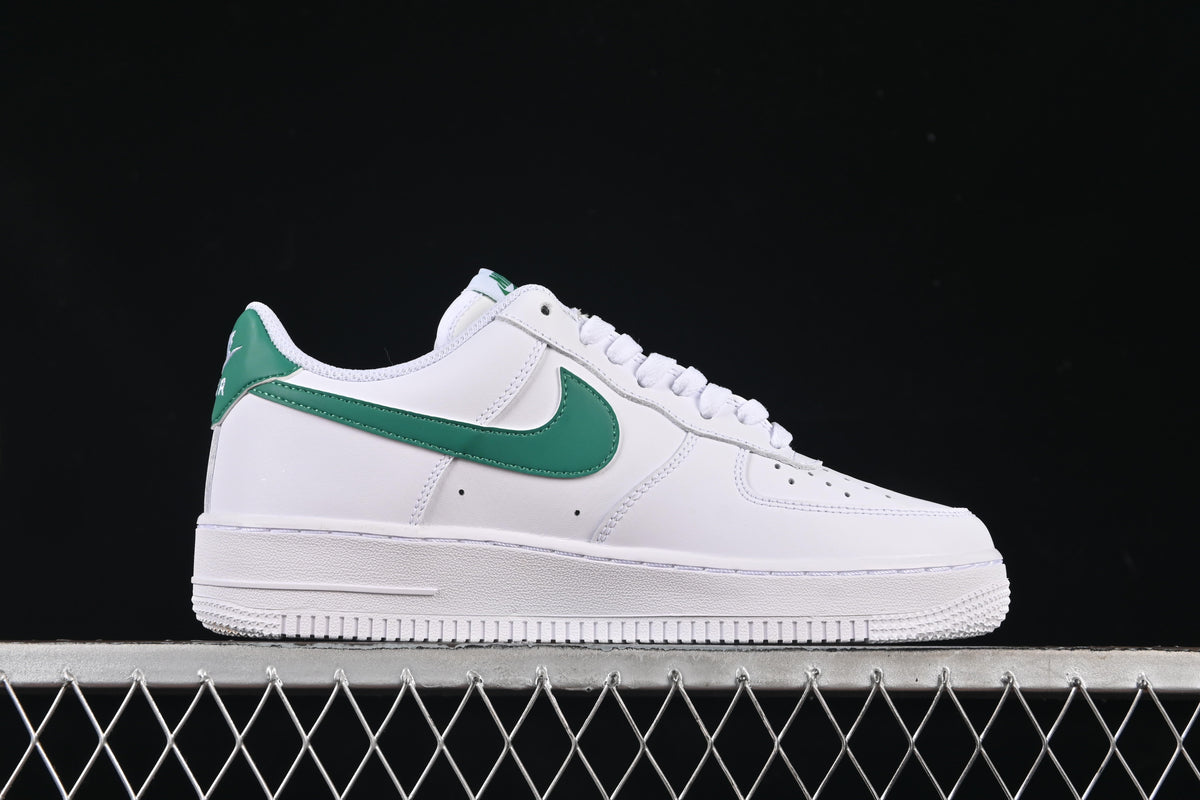 Nike Air Force 1 ’07 Low White & Malachite Green