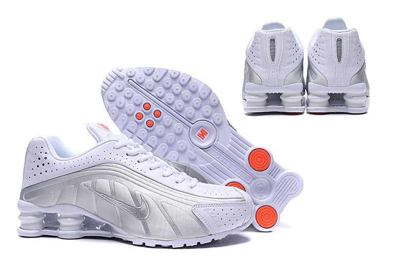Nike shox R4 🌟🌟🌟🌟 🌟 White Metallic Silver (swoosh, side