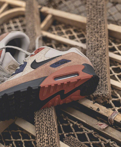Nike Air Max 90 SE • Technology: Visible Air Max