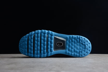 Nike Air Max 2017 in einer dunkelblau-schwarzen Farbvariante mit einer