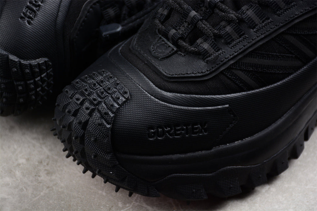Moncler Trailgrip GTX Low, Triple Black