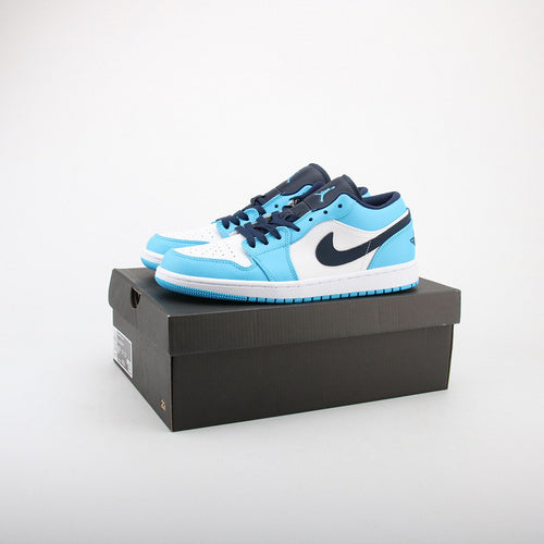 Air Jordan 1 Low “UNC” (University Blue).