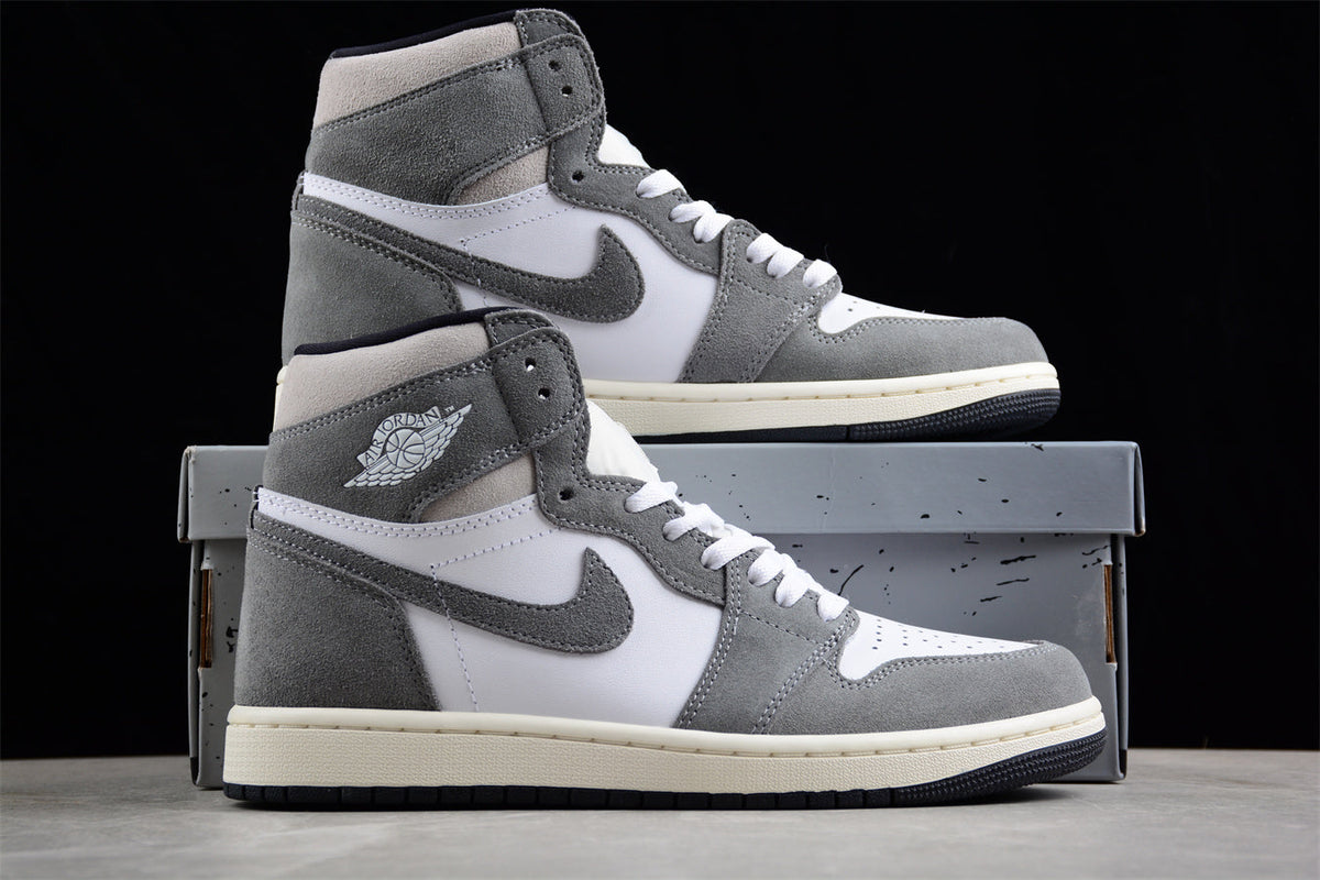 Air Jordan 1 High OG Atmosphere Grey