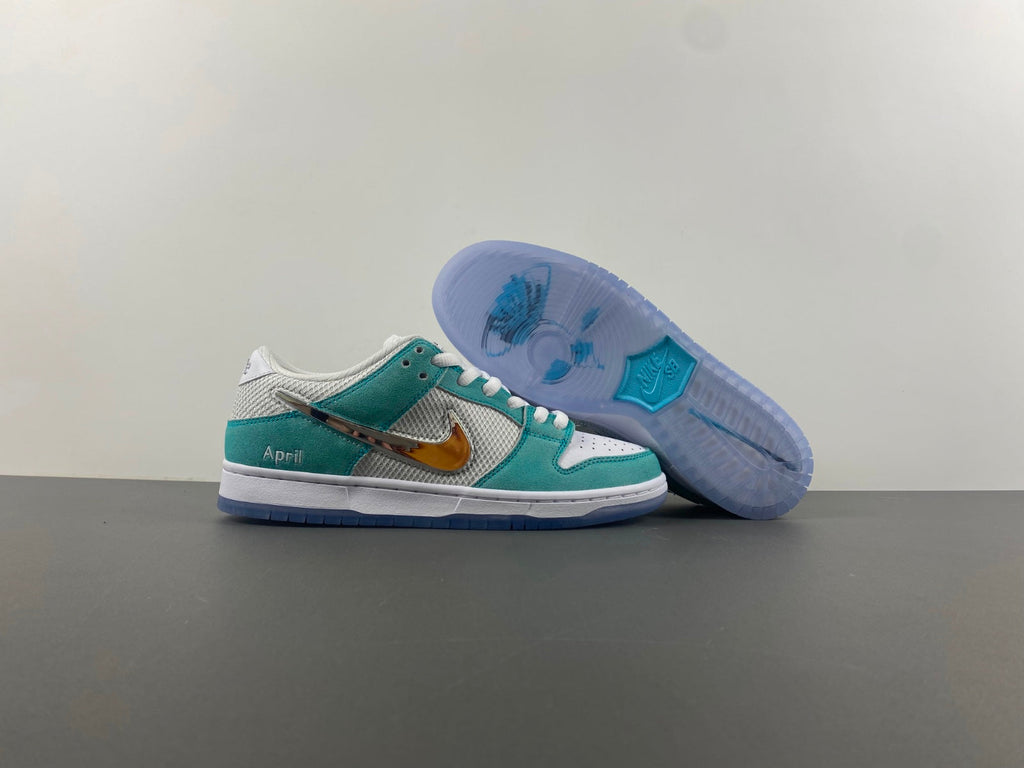 Nike SB Dunk Low x April