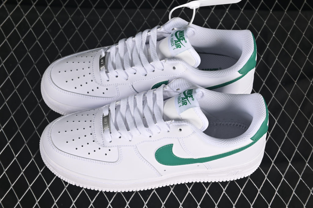 Nike Air Force 1 ’07 Low White & Malachite Green