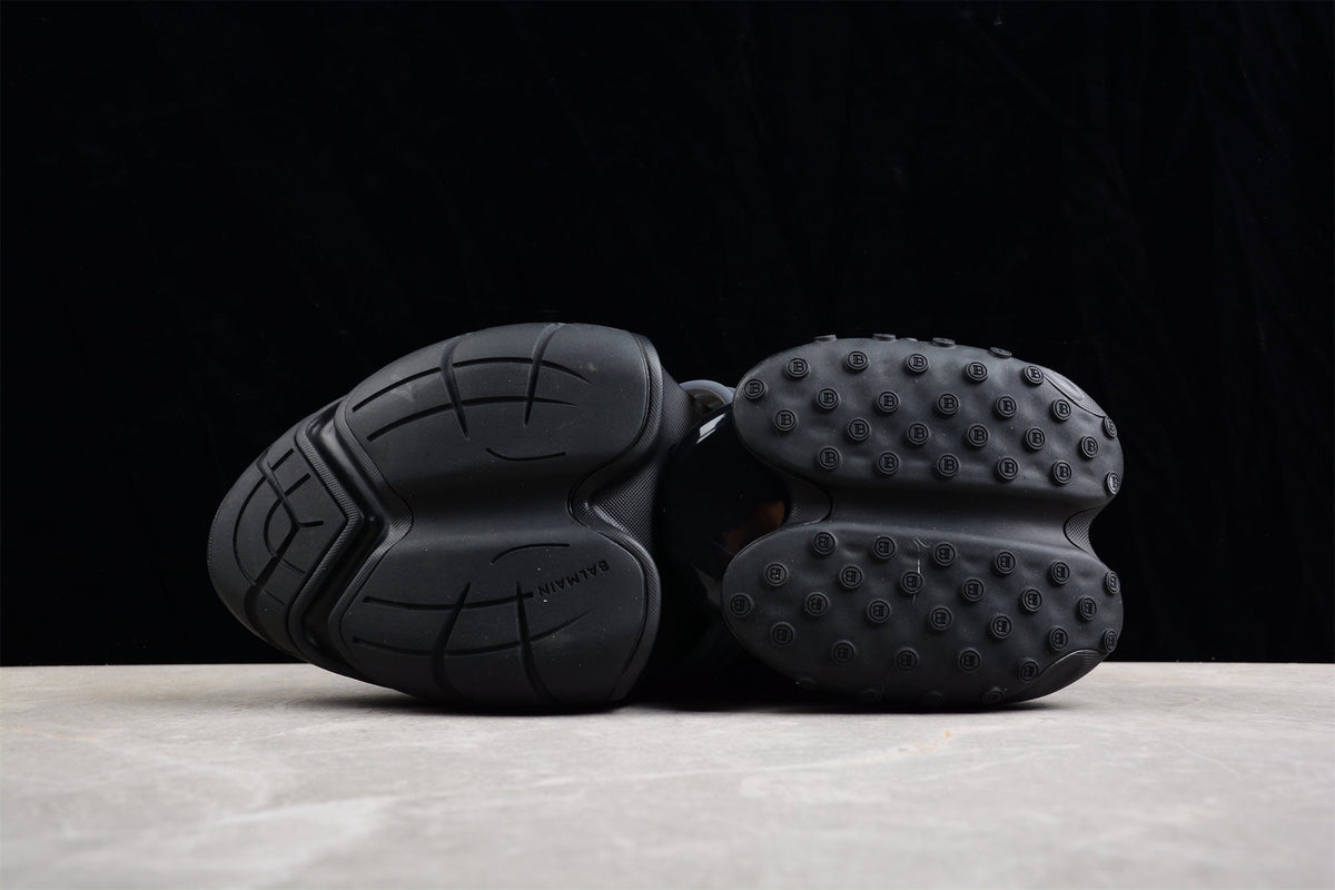 Balmain B-Runner Sneakers Triple Black, Luxus im monochromen Future-Design