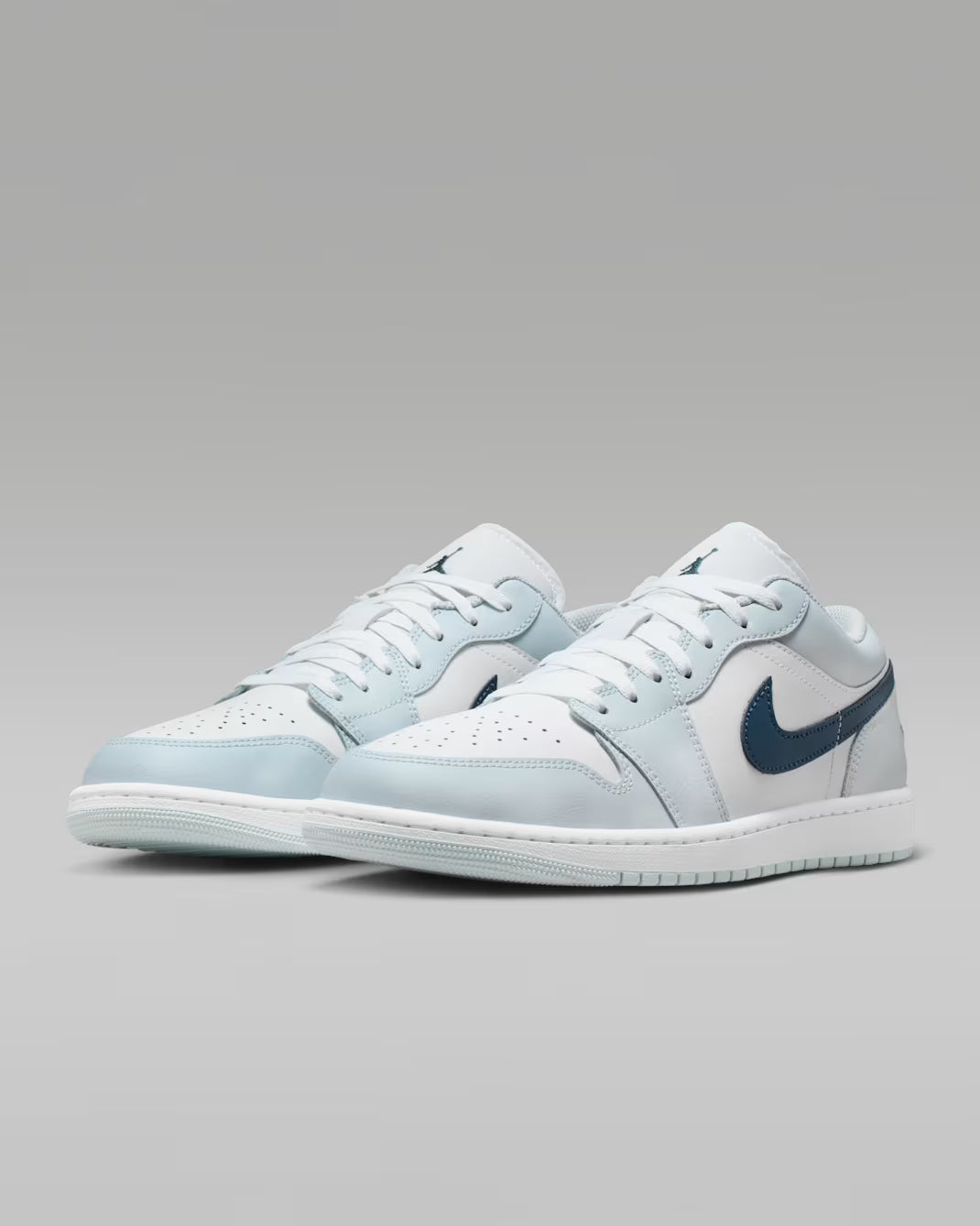 Air Jordan 1 Low Men’s Basketball Shoes, Classic Retro Sneakers