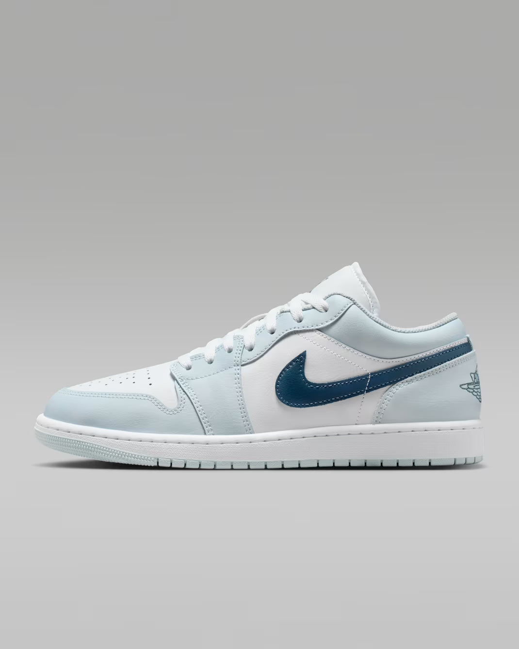 Air Jordan 1 Low Men’s Basketball Shoes, Classic Retro Sneakers