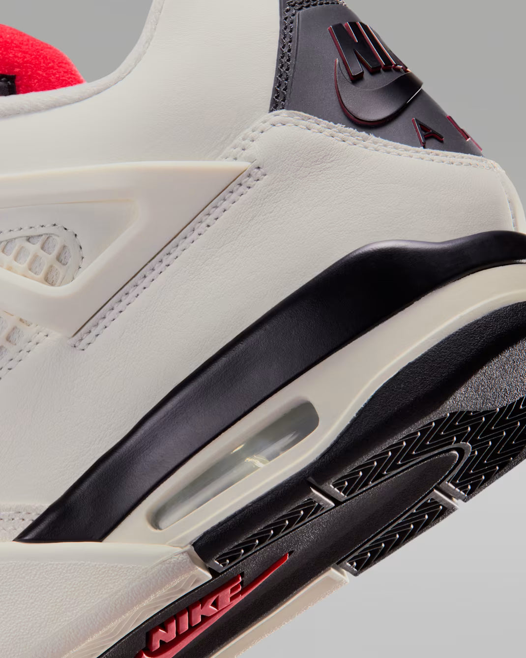 Air Jordan 4 Retro “Flight Club”