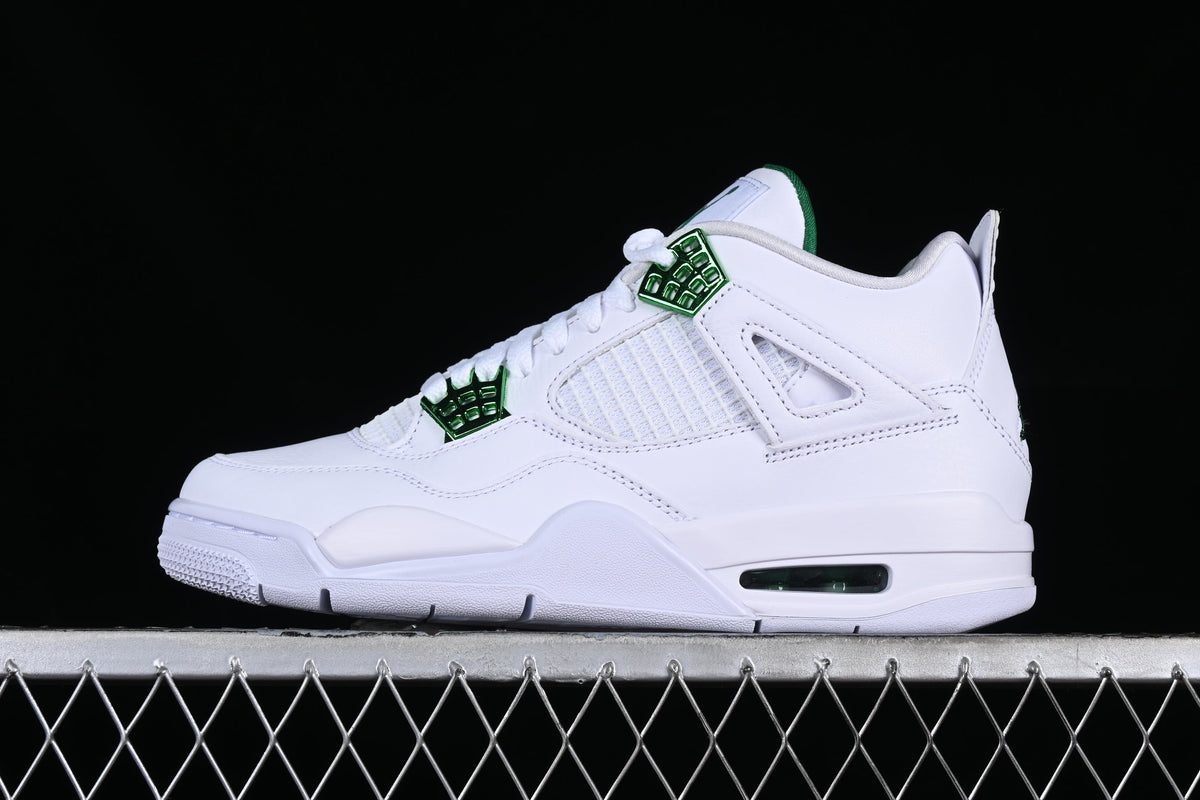 Air Jordan 4 Retro “Metallic Green