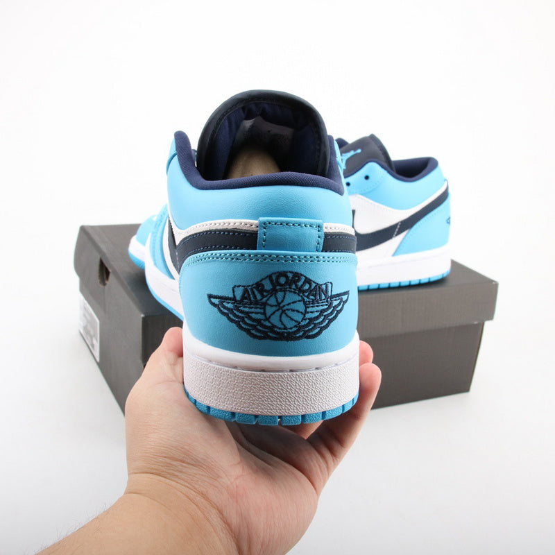 Air Jordan 1 Low “UNC” (University Blue).