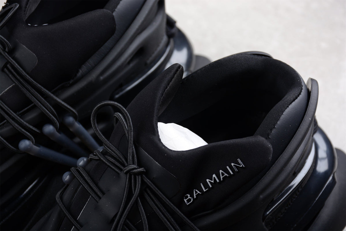 Balmain B-Runner Sneakers Triple Black, Luxus im monochromen Future-Design