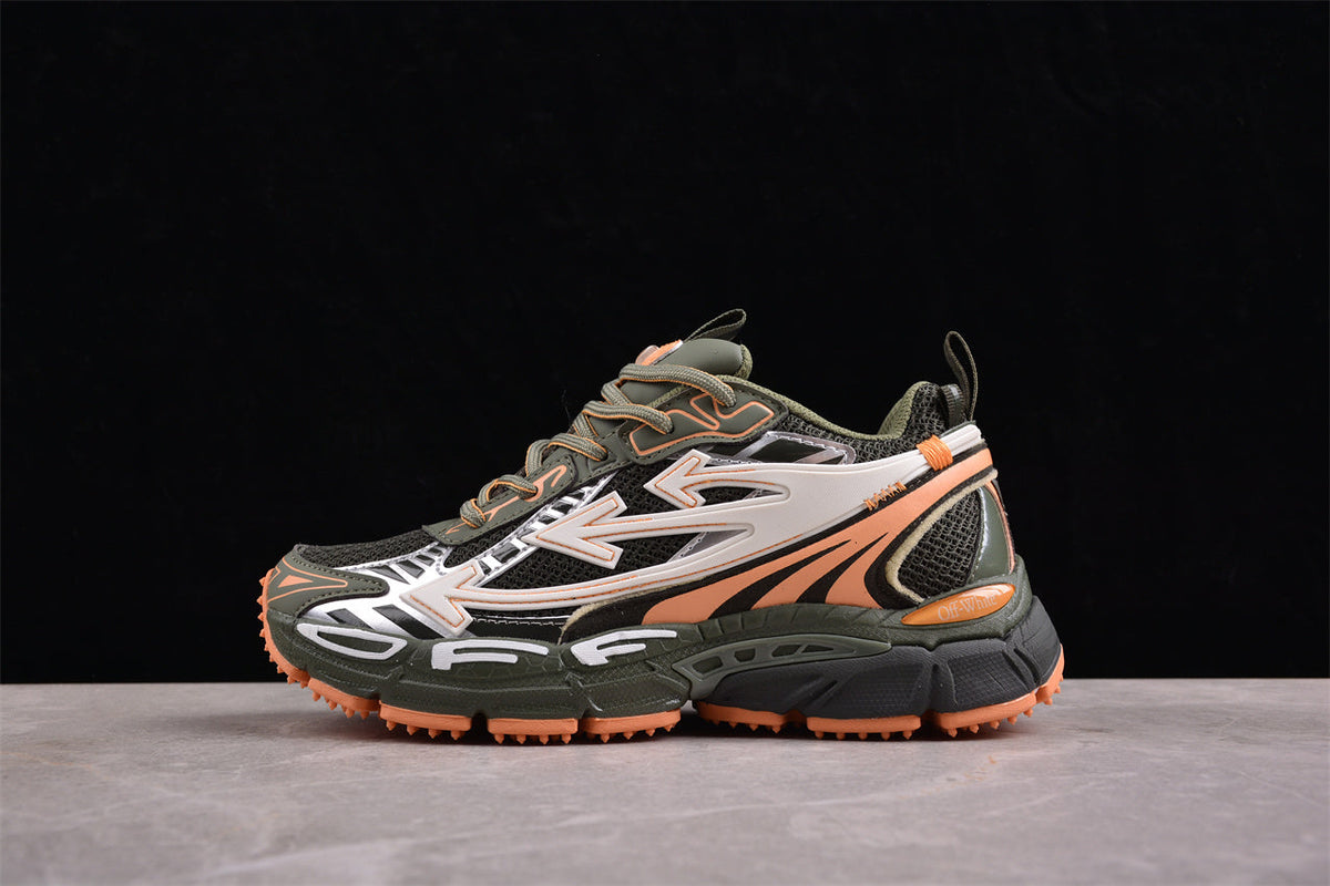 Off-White™ x Nike Zoom Vomero 5, Olivgrün/Orange/Weiß: Die Fusion aus Funktionalität, Design und Streetwear-Rebellion