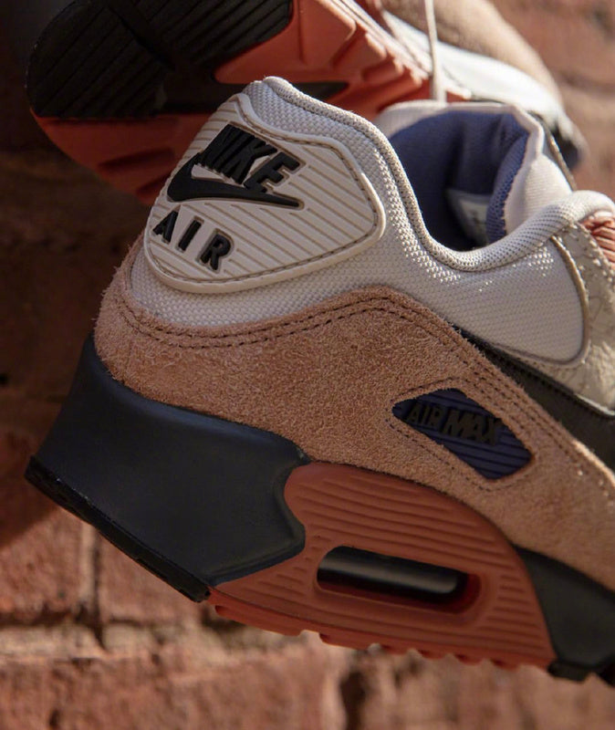 Nike Air Max 90 SE • Technology: Visible Air Max