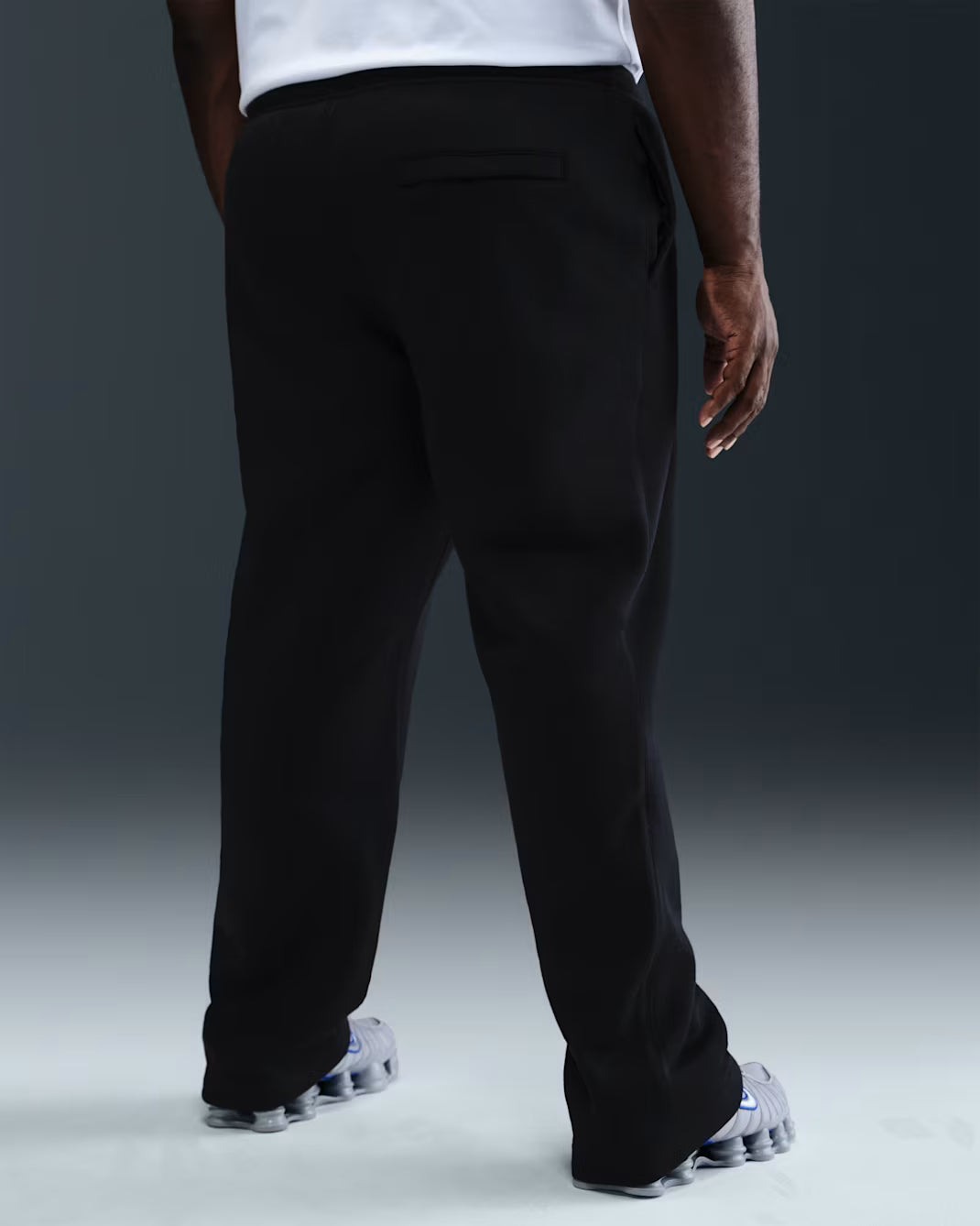 Nike Club Fleece trousers with raw hem (men's)