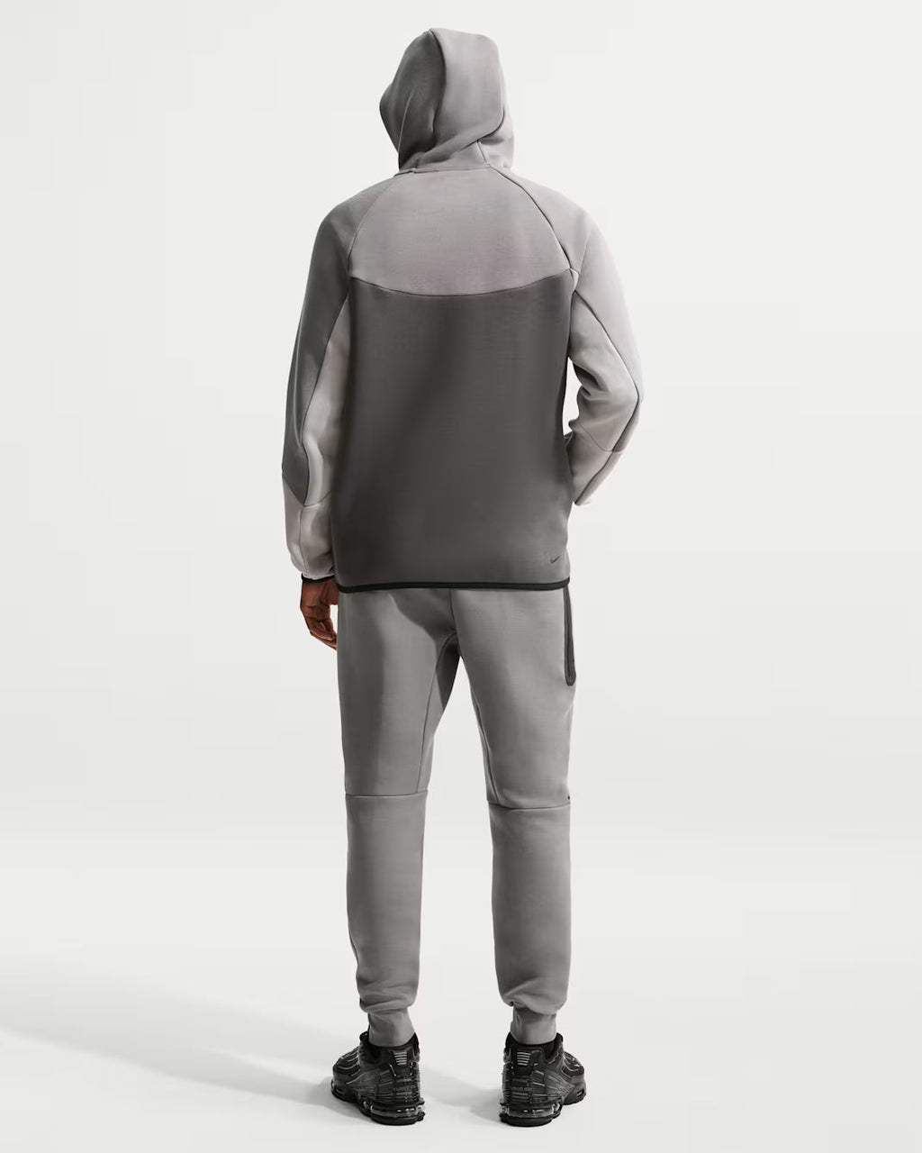 Nike Tech Windrunner fleece jacket with full-length zipper (men's)