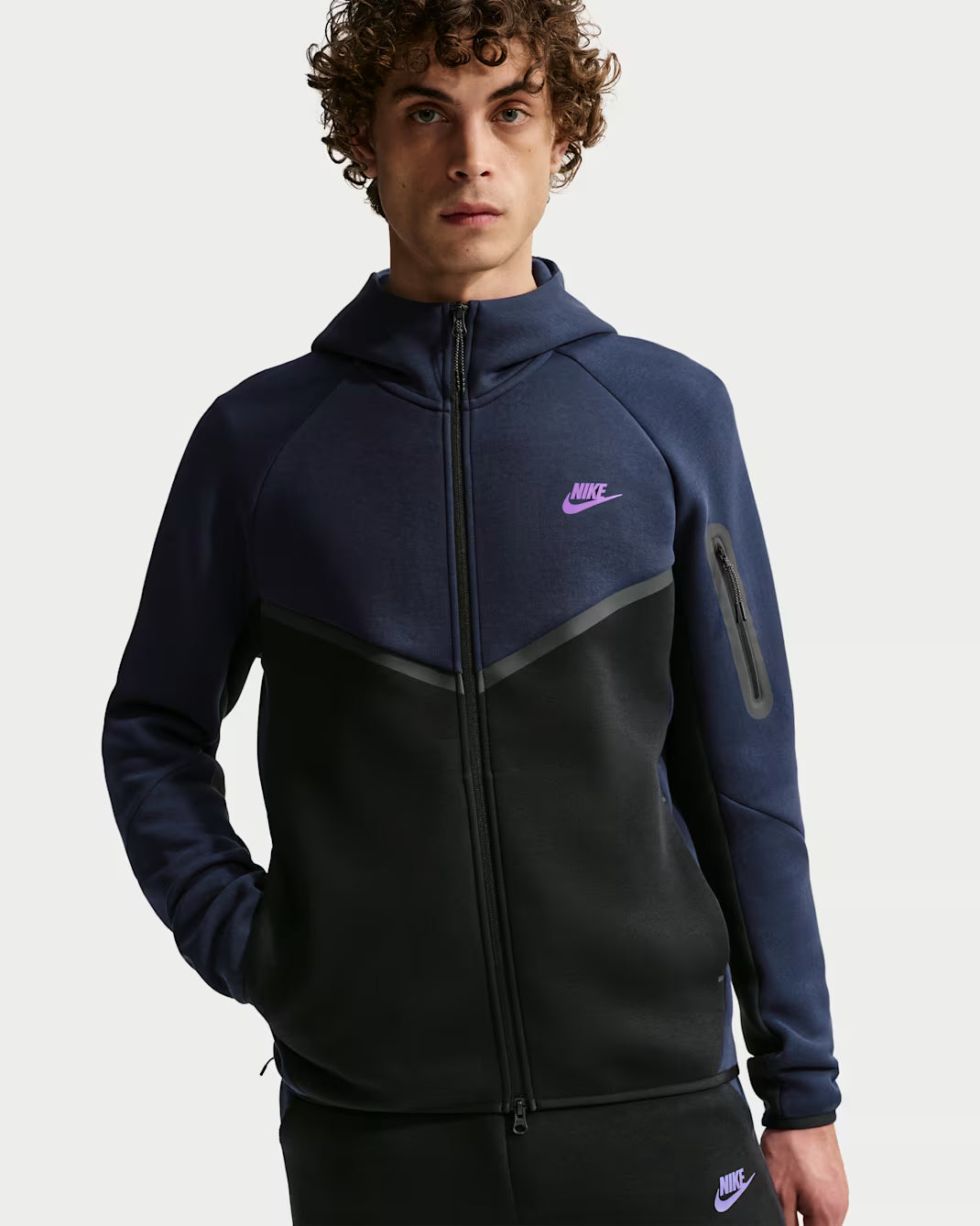 Nike Tech Windrunner fleece jacket with full-length zipper (men's)