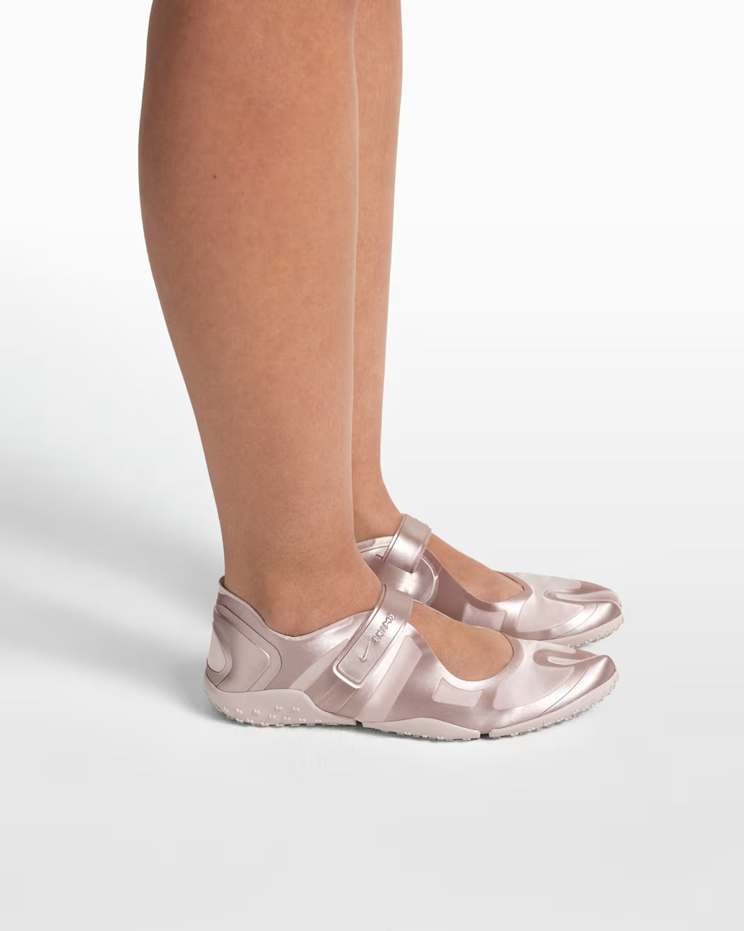 NikeSKIMS Rift Satin