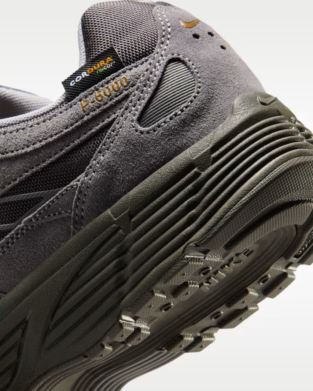 Nike P-6000 Premium CORDURA®