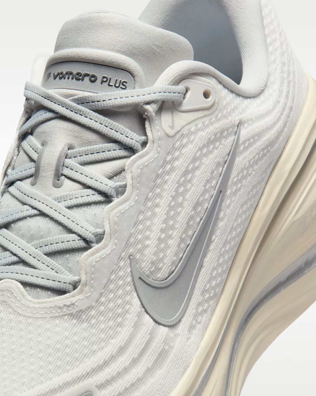 Nike Vomero Plus