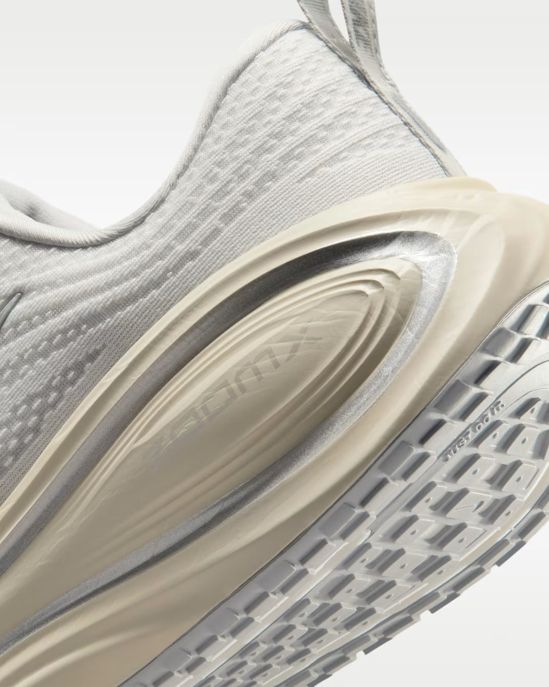 Nike Vomero Plus