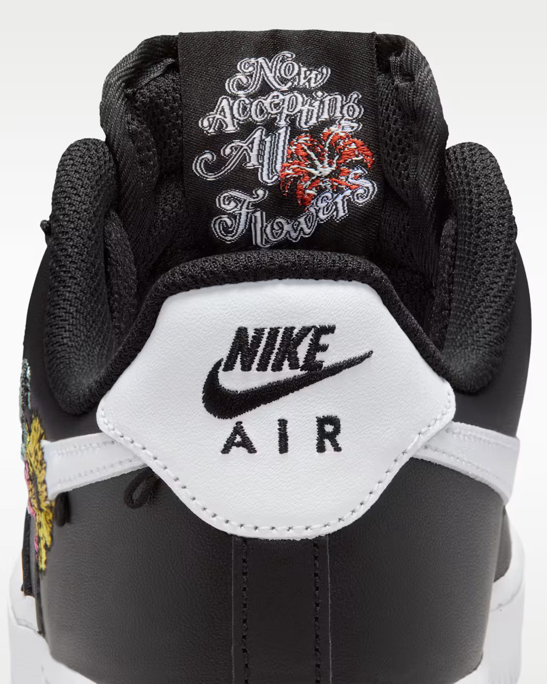 Nike Air Force 1 '07 Premium "Flowers"