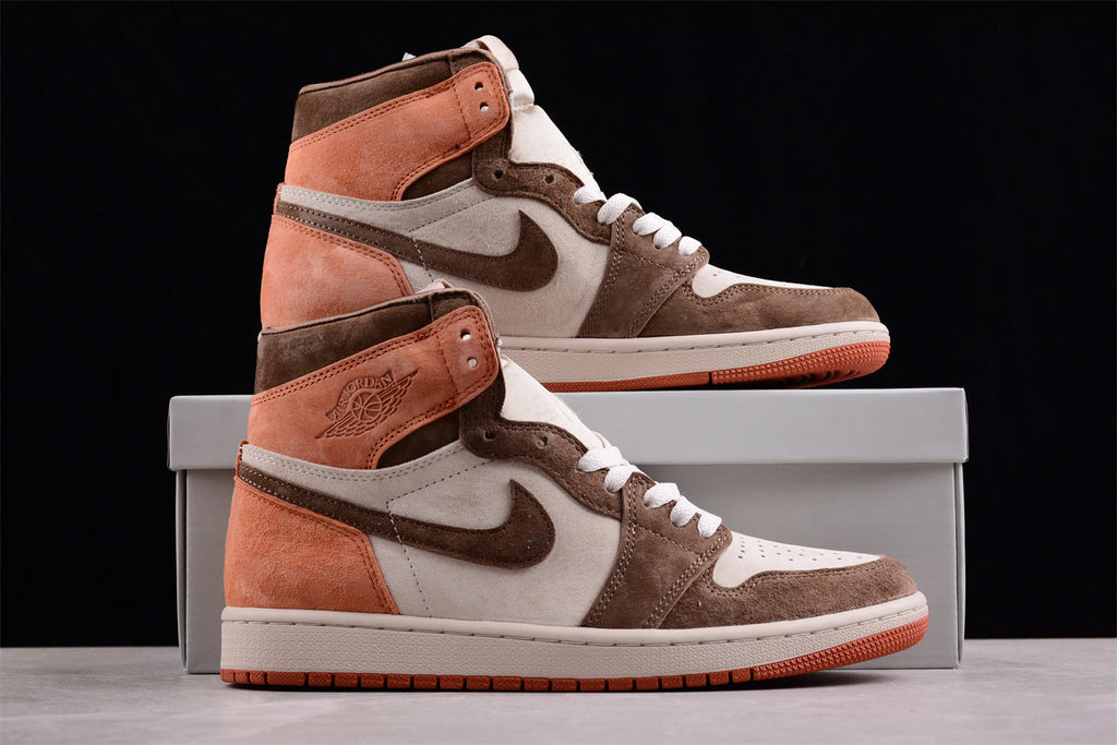 Air Jordan 1 Retro High OG, Sandstone Brown & Ember Orange