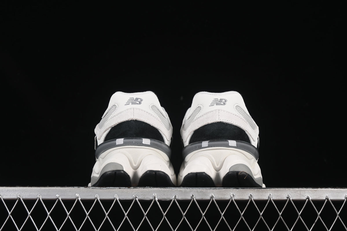 New Balance 9060 Black & Grey Edition