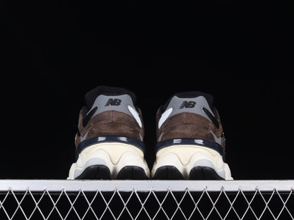 New Balance 9060 Collaboration, Black/Brown/Grey