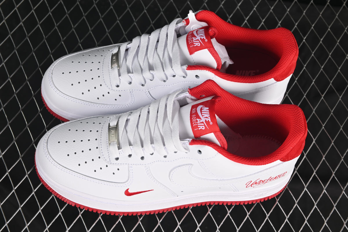 Nike Air Force 1 ’07 Low University Red Outline