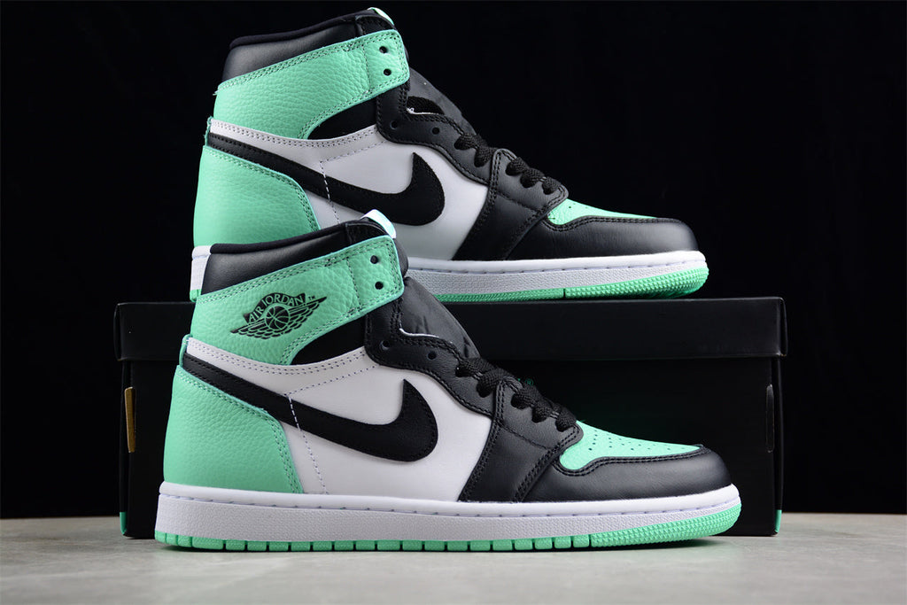 Air Jordan 1 Retro High OG Mint Green & Black