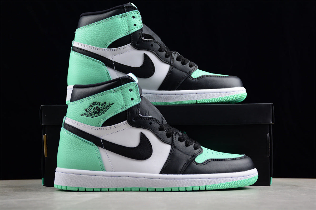Air Jordan 1 Retro High OG Mint Green & Black