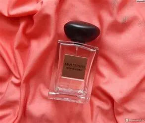 Armani Privé Pivoine Suzhou perfume. ARMANI