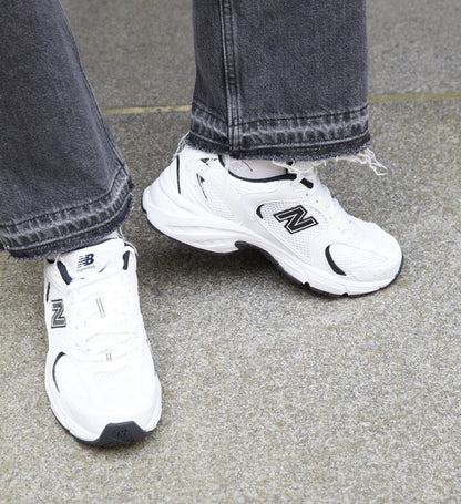 New Balance 530 | White / Black | supplied product photograph
